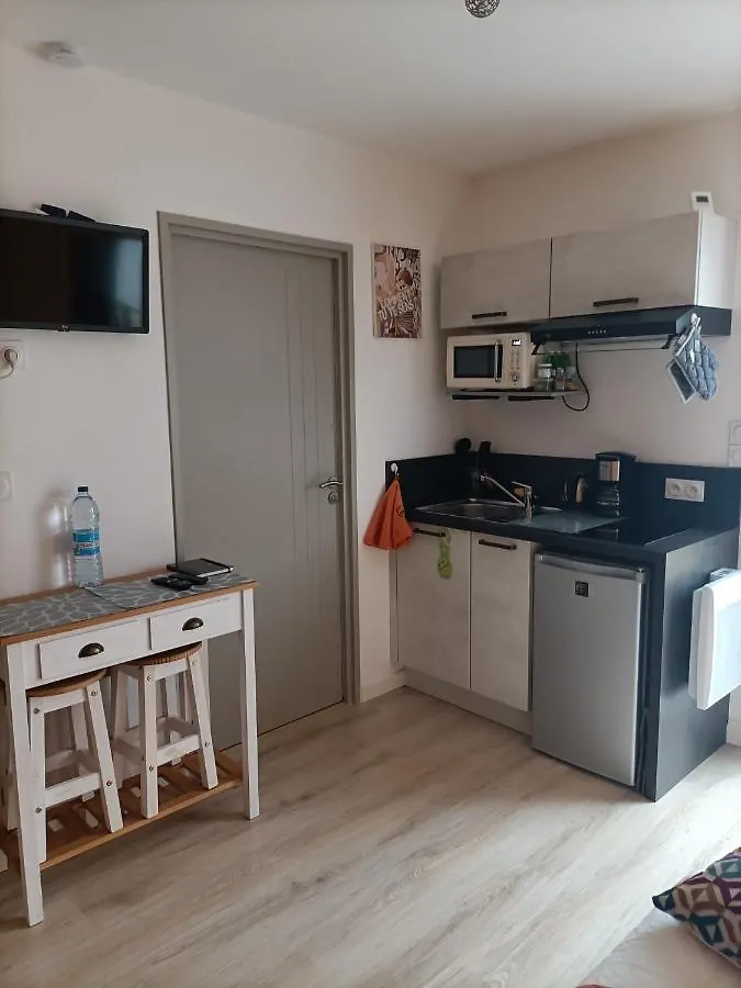Proche Gr34 , Studio 