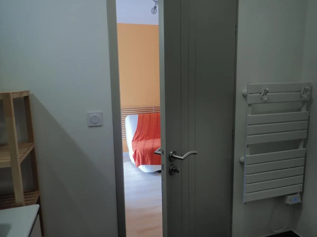 Proche Gr34 , Studio 