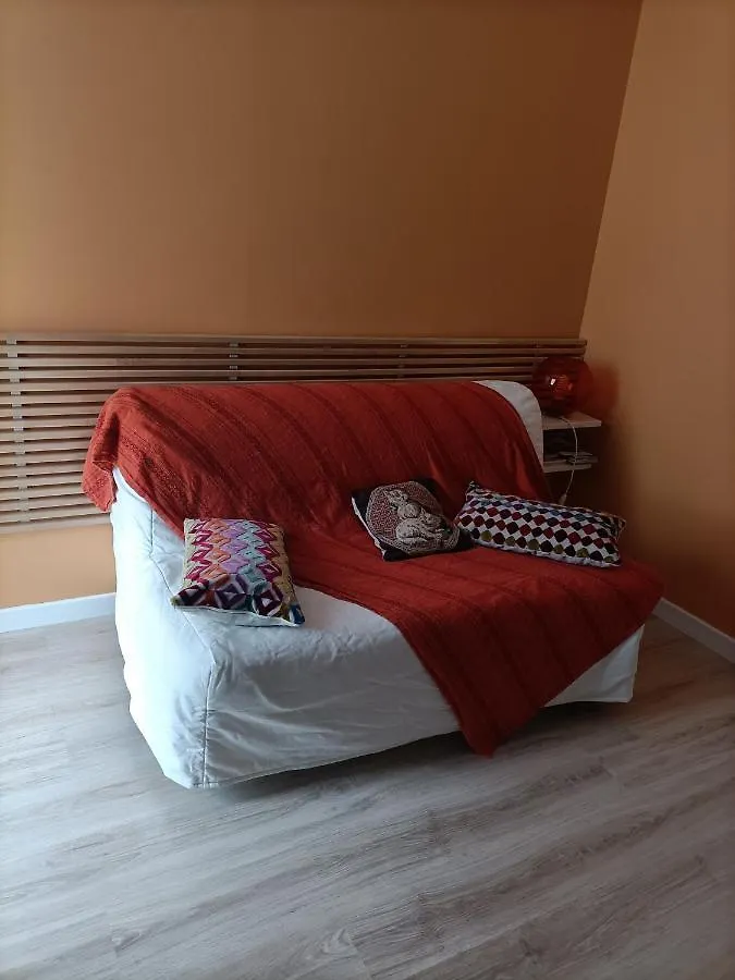 Apartment Proche Gr34 , Studio 